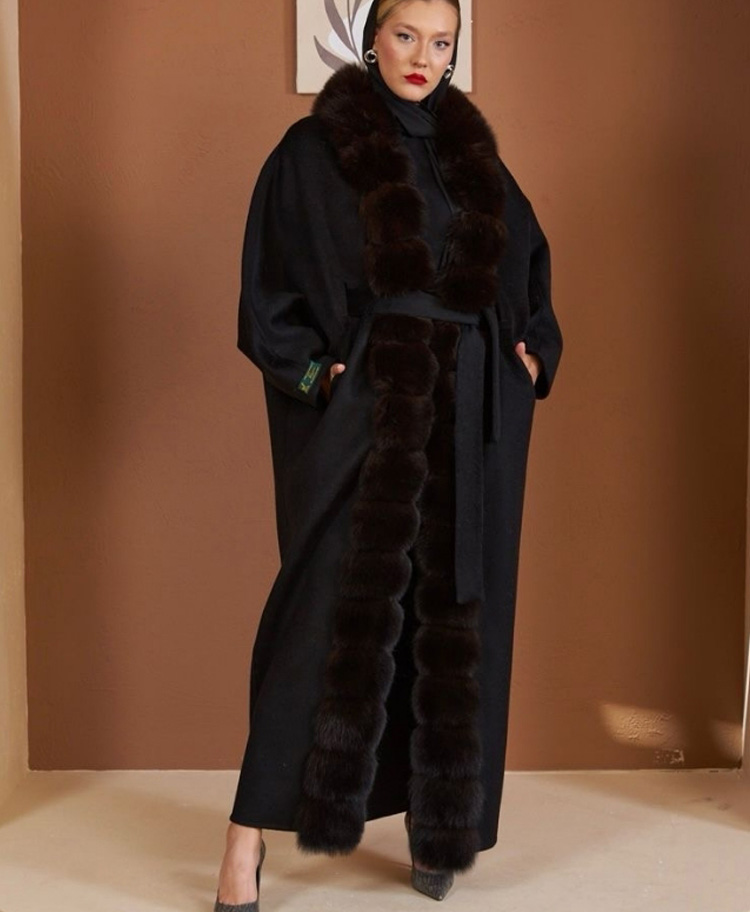 BLACK COAT FOX FUR